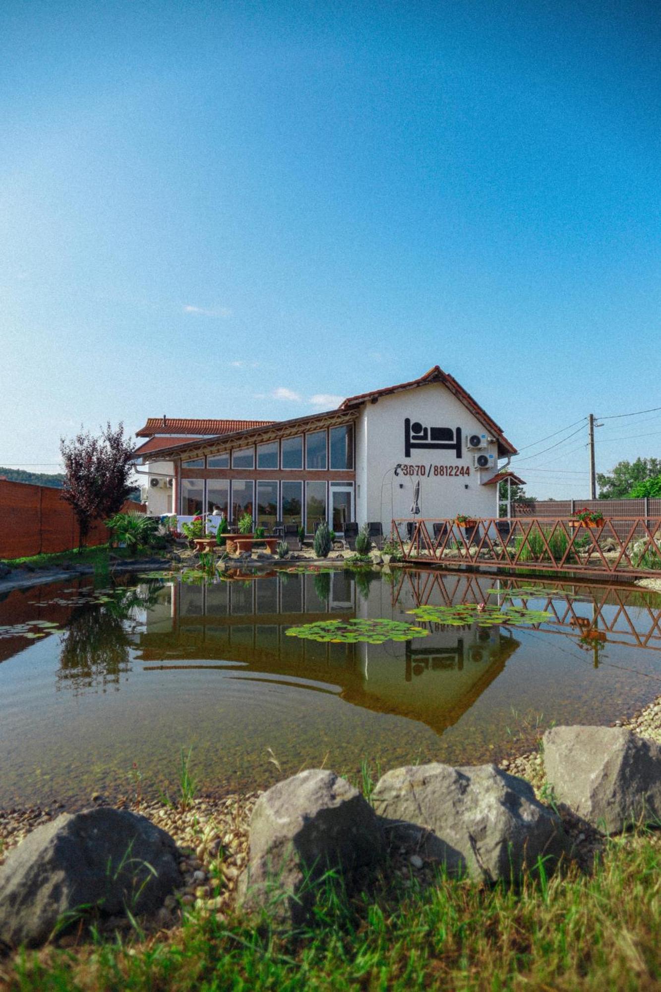 Megnyugtat-Lak Apartmanhaz Demjén 외부 사진